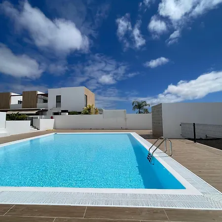 Casa Tamaragua Cozy House With Terrace Apartment Corralejo